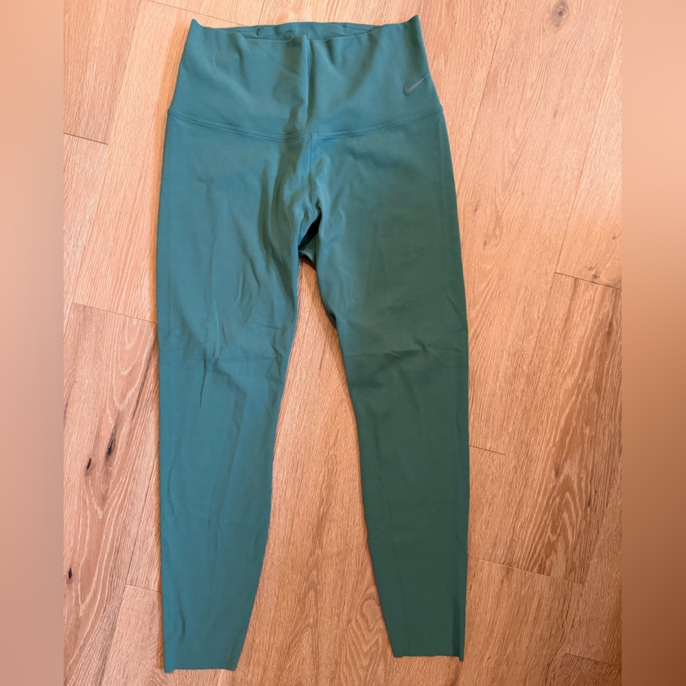 Nike Zenvy Green Leggings - Sz M